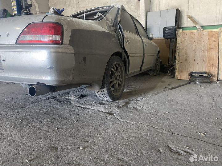 Toyota Cresta 2.0 AT, 1997, битый, 300 000 км