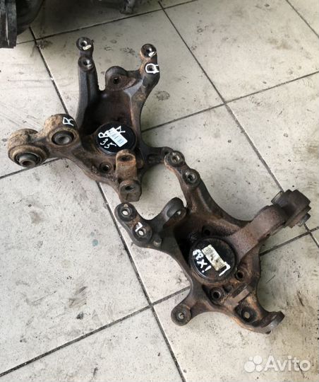 Кулак задний правый Sportage 3 Hyundai ix 35