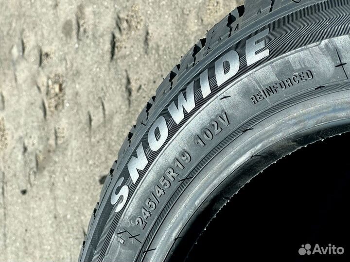 Sunwide Snowide 235/45 R17 82T