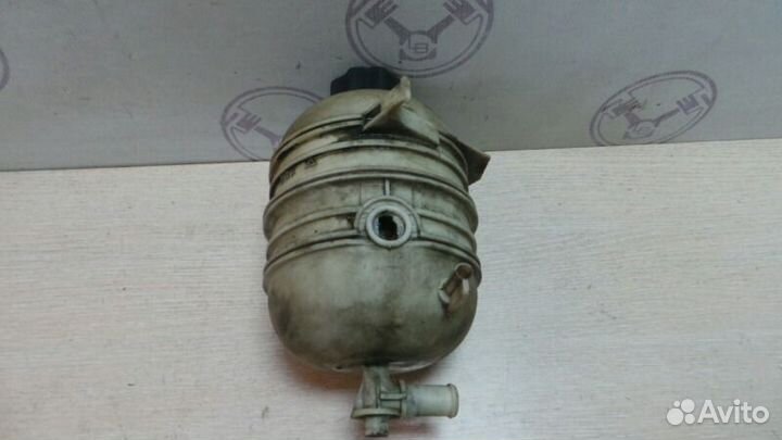 Расширительный бачок системы охлаждения Peugeot