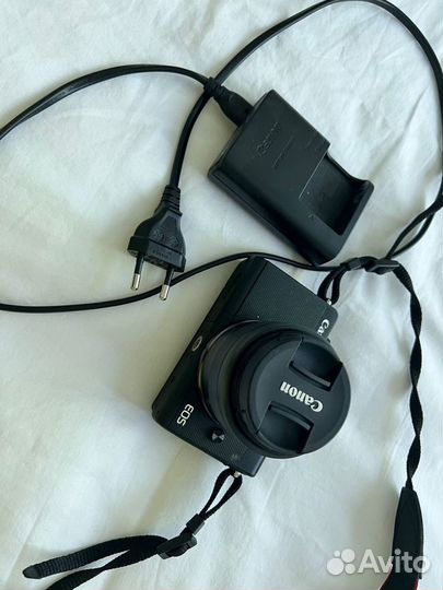 Фотоаппарат Canon EOS M 100 Kit
