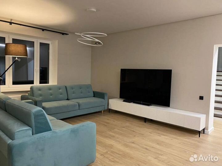 Тумба TV на опорах (конструктор)