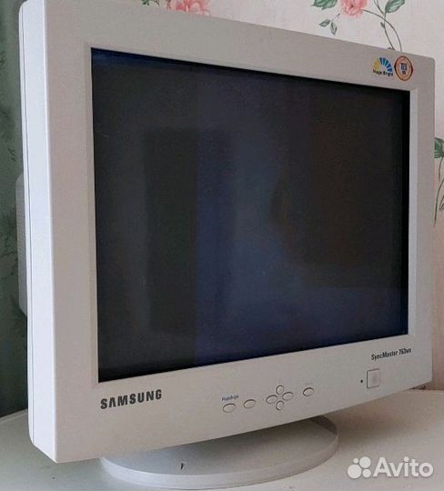 Монитор Samsung SyncMaster 763 MB