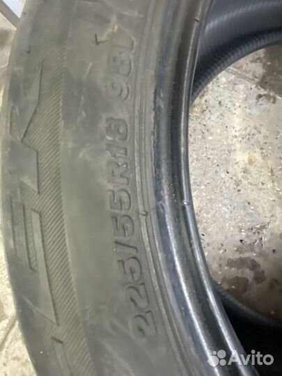 Bridgestone Dueler H/P Sport 225/55 R18 98V