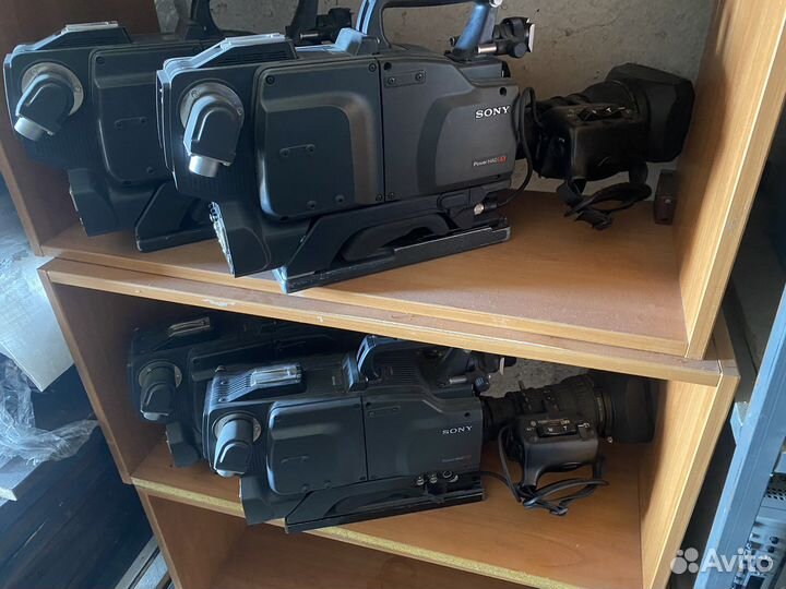 Профессиональная видеокамера sony