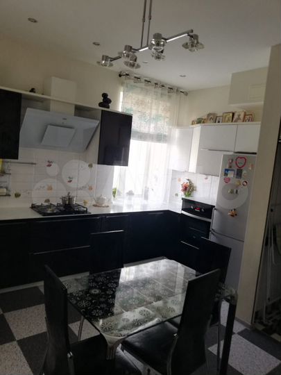 Дом 53 м² на участке 10 сот.