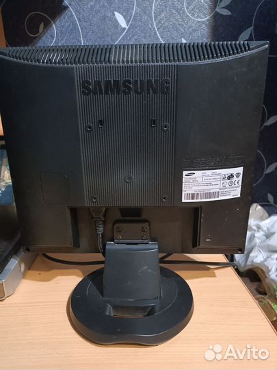 Монитор Samsung 17