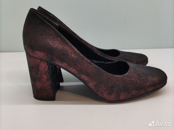Туфли новые 38-39