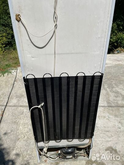 Холодильник indesit