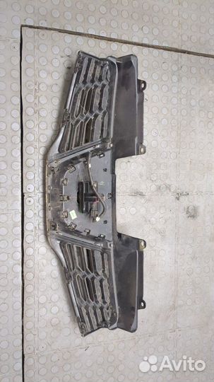 Решетка радиатора Nissan Qashqai, 2012