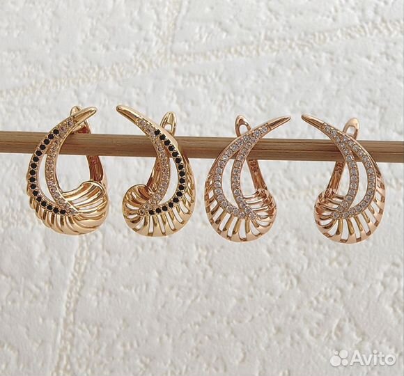 Золотые серьги с цирконами