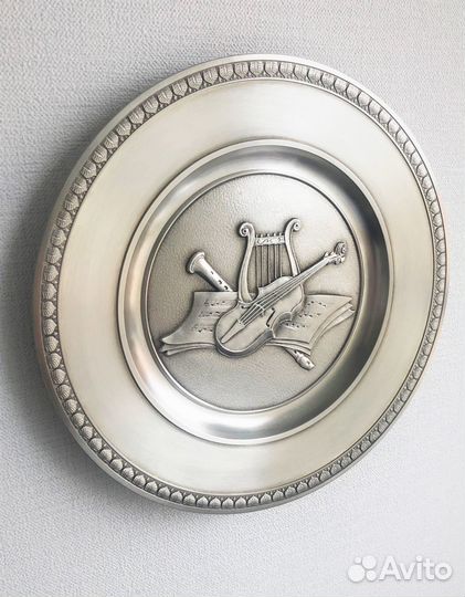 Немецкая настенная тарелка. 