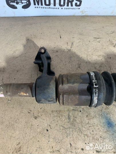 Привод правый Hyundai Santa Fe CM D4EB 2010