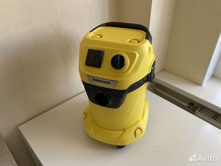 Пылесос хозяйственный Karcher WD 3 Premium