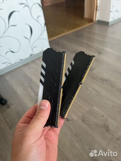 Оперативная память ddr4 3200 16 gb (8х2)