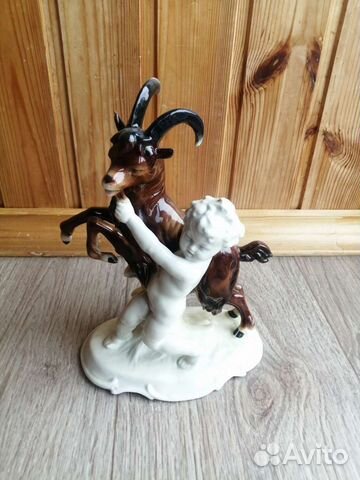 Статуэтка фарфоровая Германия гдр
