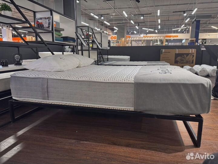 Матрас новый 180х200