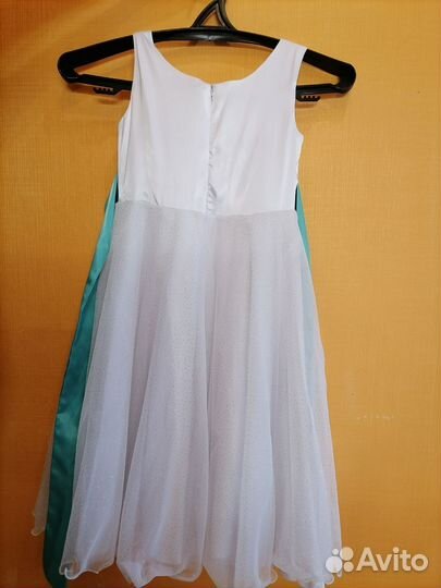 Нарядное платье для девочки