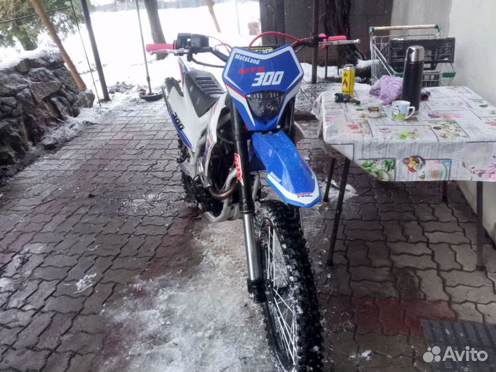 Мотолэнд 300