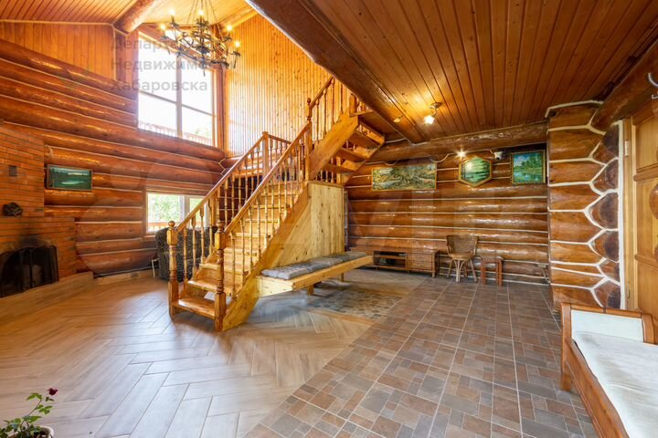 Коттедж 175 м² на участке 8 сот.