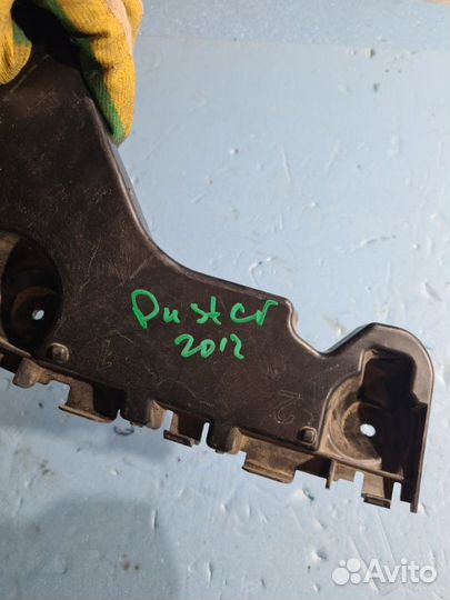 Крепление бампера заднее Renault Duster 2012