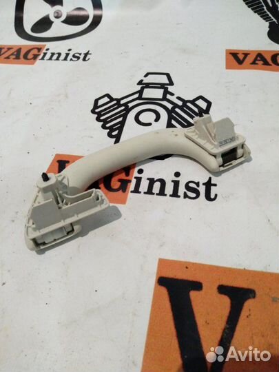 Ручка потолка правая Vw Passat B7 1.4 CAX 2014