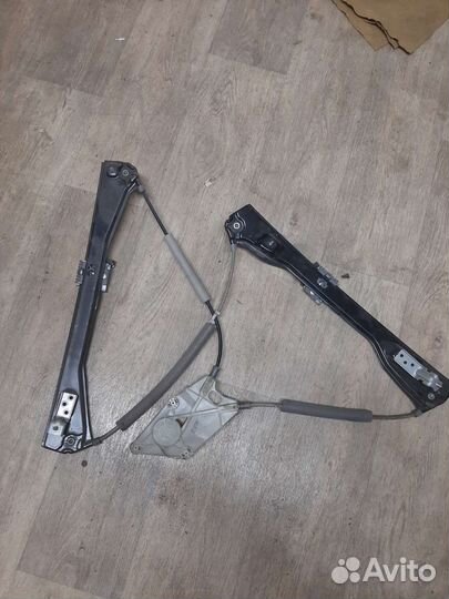 Стеклоподьемник перед левый Volkswagen polo