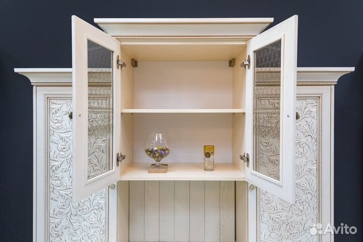 Кухонный шкаф буфет