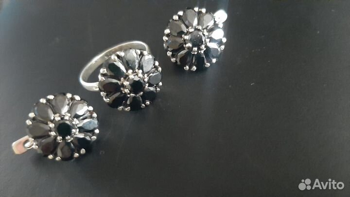 Комплекты 18.5 и 19 р.Турмалин-Шерл(4.5 Ct) Цейлон