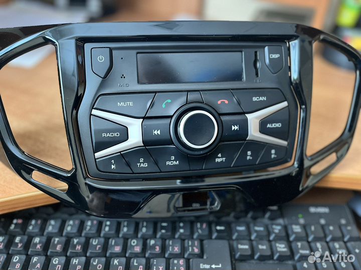 Штатная магнитола для Лада Веста 2021 года
