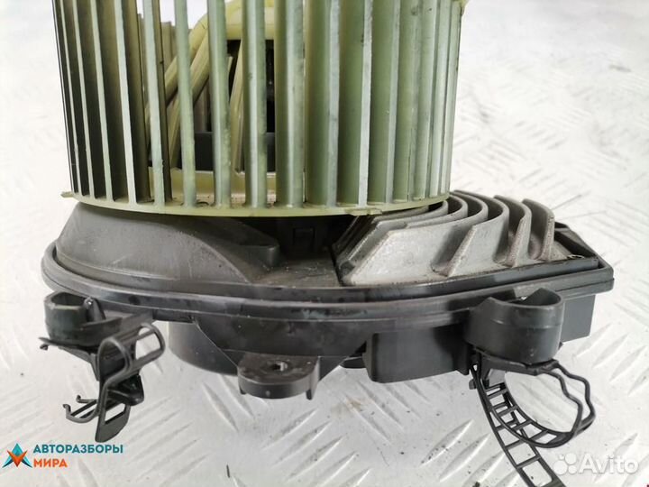 Моторчик печки Audi A4 B5 1997 8D1820021B