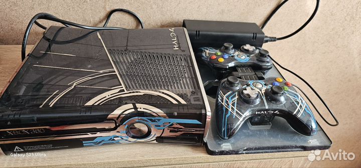 Xbox 360 Limited Edition Halo 4