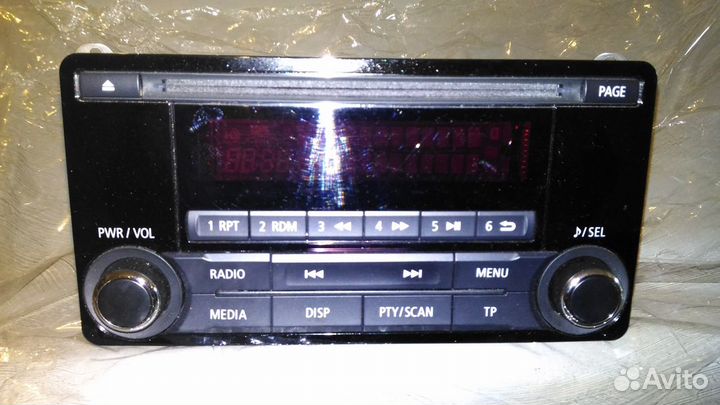 Рамка со штатной магнитолой на аутлендер 3 2017 го