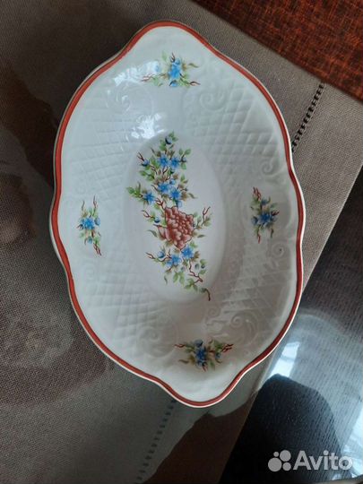 Блюдо овальное