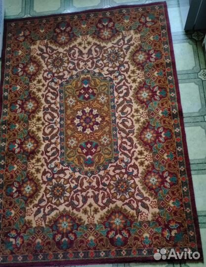 Ковер шерстяной