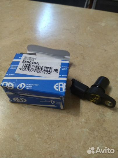 Датчик распредвала.Рено Логан, Ларгус,Меган,Флюенс