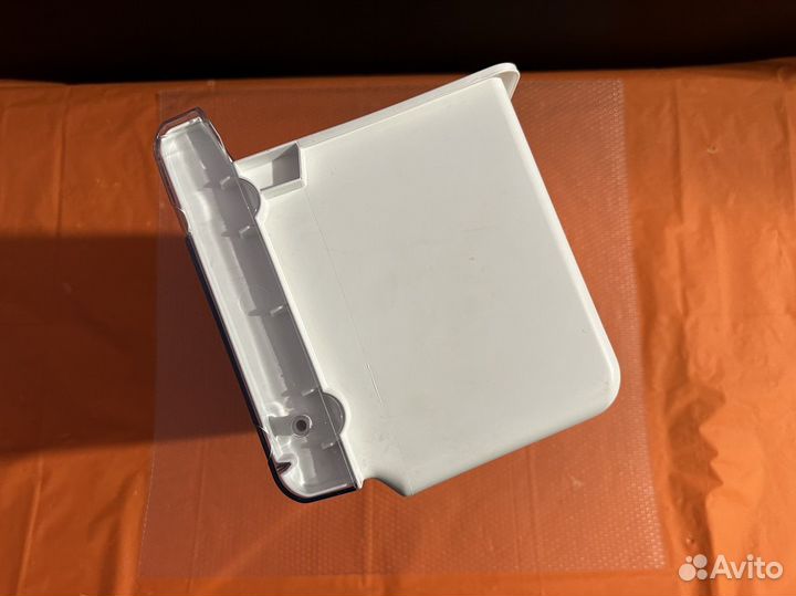 Нижний ящик морозильной камеры холодильника Bosch