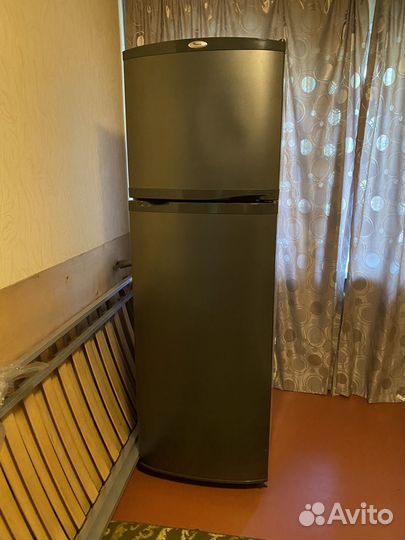Холодильник whirlpool