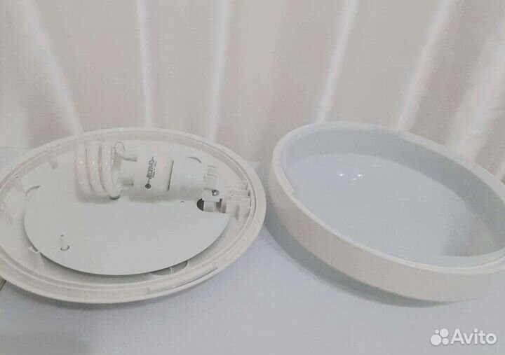 Светильник потолочно-настенный накладной