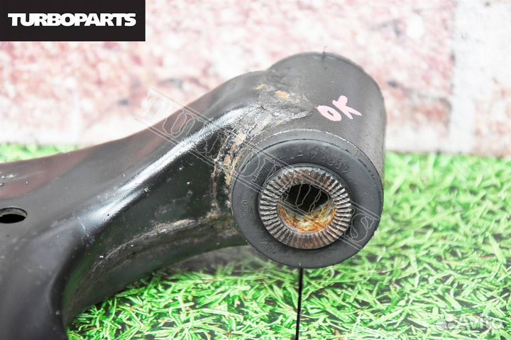 Рычаги нижние передние Toyota Prius ZVW30 2zrfxe