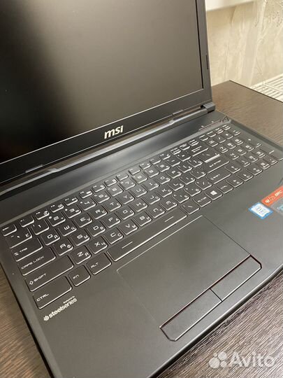 Ноутбук MSI GL63