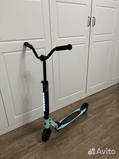 Самокат Micro Sprite Deluxe Мятный LED