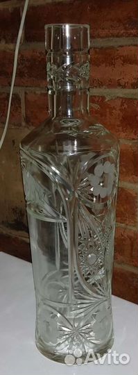Бутылка хрусталь, 1,75 литра вместимость