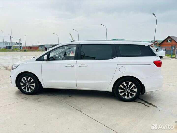 Kia Carnival 2.2 AT, 2018, 156 300 км