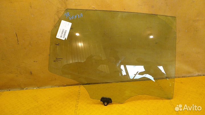 Стекло двери задней правой Venga