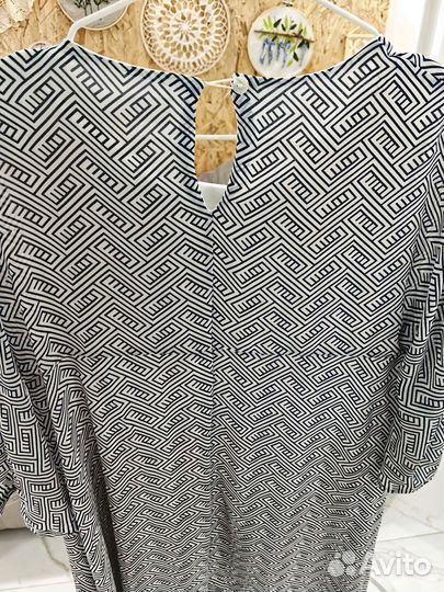 Платье на девочку S