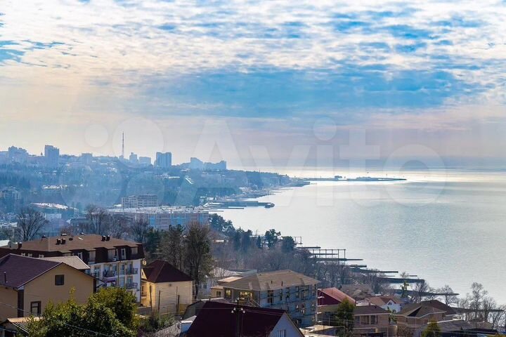 Дом 230 м² на участке 4 сот.