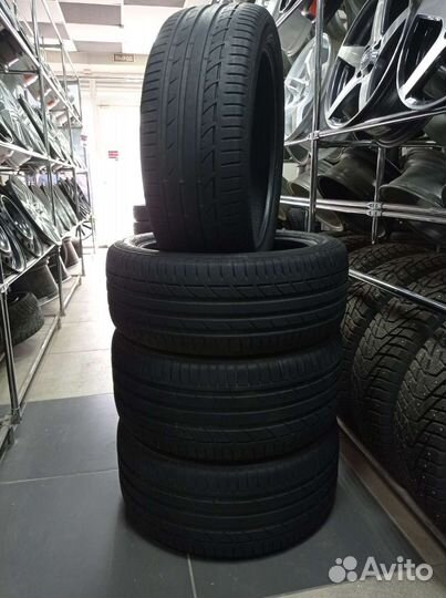 Bridgestone Potenza S001 245/45 R19 и 275/40 R19 101Y