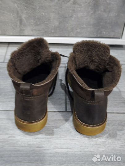 Мужские кожаные ботинки