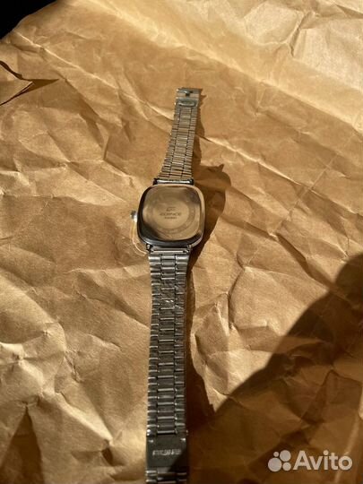 Часы наручные